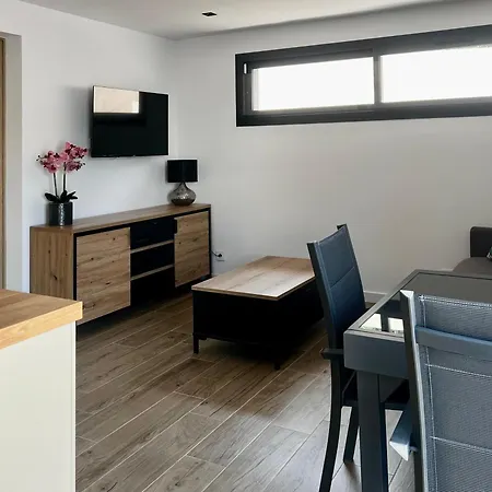 Casa vacanze Bagatelle -appart T2 Dans Domaine Sécurisé Saint-Raphaël